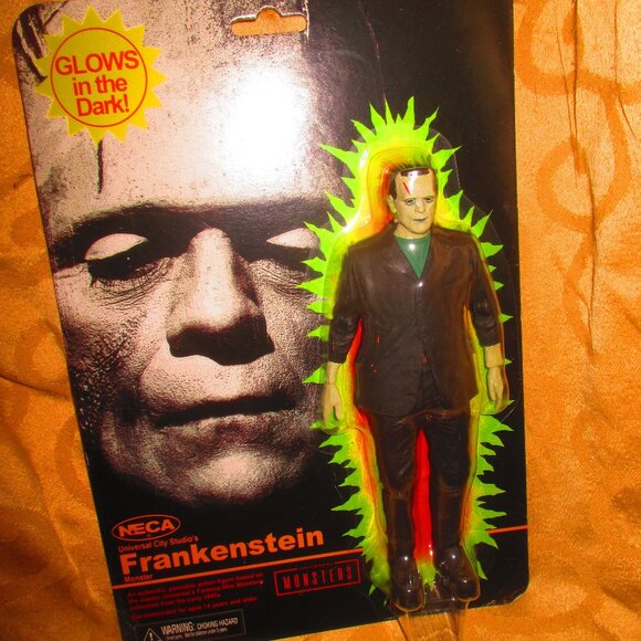 NECA UNIVERSAL CITY STUDIOS MONSTERS FRANKENSTEIN GLOWS 7" ACTION FIGURE 2023 - Picture 1 of 2